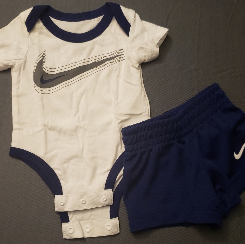 Nike 2 piece NB outfit
